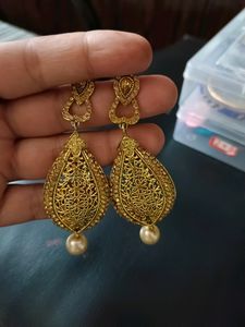 Earings