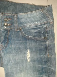 MANGO Rare-to-Find Vintage Y2K Denim Capri