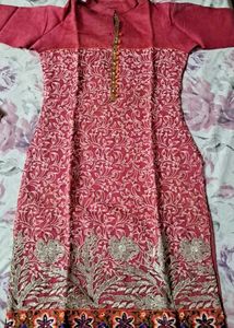 🌷Beautiful Rose Embroidered Kurta