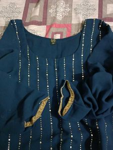 Elegant Teal Kurta Set with Gold Embellishments