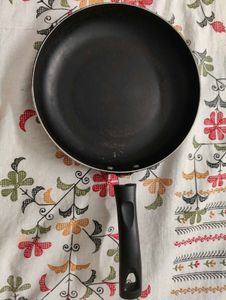 Non-stick Frying pan in good condition