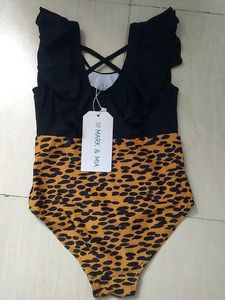 Stylish Leopard Print One-Piece Swimsuit