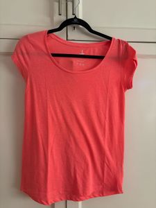 Basic T-Shirt