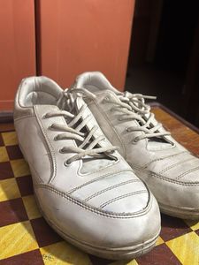 UK-10 Plain White Casual Shoes