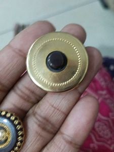 Vintage gold  metal button Set ( 5 piece big and 4
