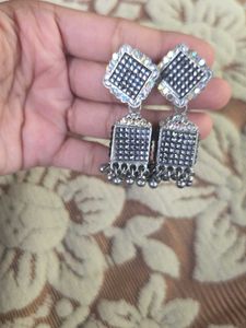 boho vintage chic silver dazzling earring(jhumka)