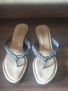 Beaded Thong Sandals UK37