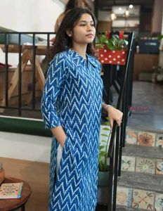 Stylish Blue Zigzag Print Kurta