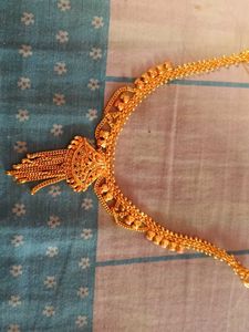 Elegant Golden Necklace &amp; Earring Set