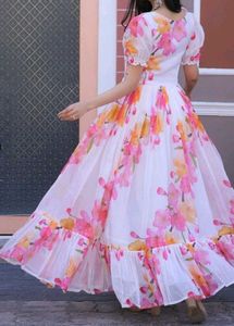 Flowy Floral Print Maxi Dress
