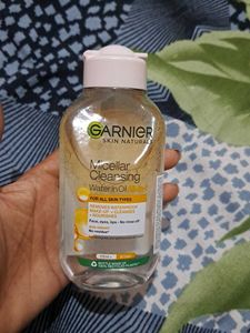 Garnier Micellar Cleansing Water