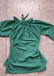 New Crinhed Top With Lace Design