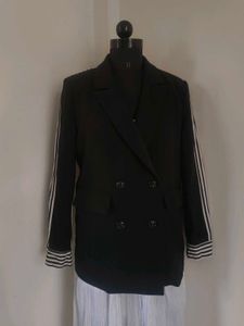 elegant black 🖤 Striped Blazer