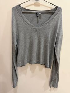 H&amp;M Divided Grey V-Neck Sweater (Size S)