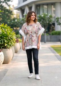 kaftan and jeans 👖