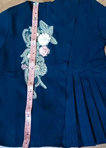 🌺Blue Floral Casual Wear For 8 Yrs- New