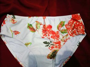 🇳🇿💫🎀Floral Print Bikini Bottom