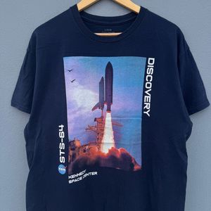 Vintage Discovery Space Shuttle T-Shirt