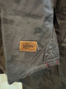 Men's Printed Button-Up Shirt