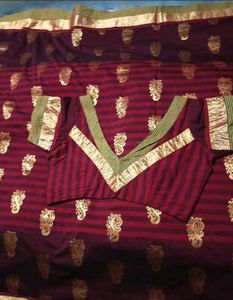 GentlyUsed Elegant MaroonBlouse withGoldenMotifs