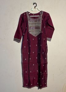 Elegant Maroon Kurta with Embroidery