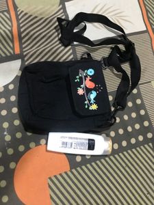 Cute Bird Print Sling Bag and shampoo free