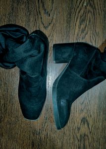 H&amp;M Thigh High Suede Boots