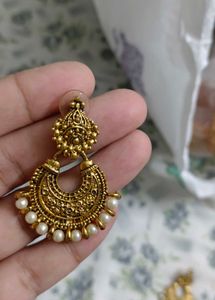 Elegant Gold Jhumka Earrings with Pearls
