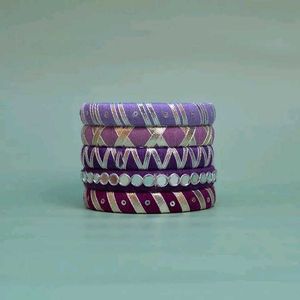 Set of 5 Stylish Bangles🩵