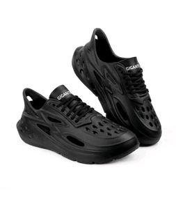 Black GIGANT Fashion Sneakers