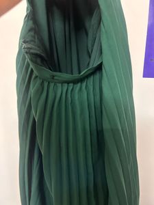 Elegant Pleated Midi Skirt