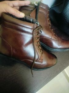 Chic Brown Lace-Up Ankle Boots