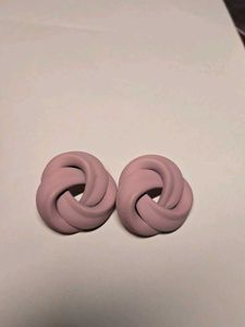 Chic Knot Design Earrings