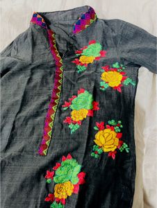 Embroidered Women's Kurta