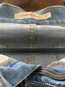Levi's Light Wash Jeans