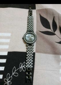 Sparkling Women's Watch