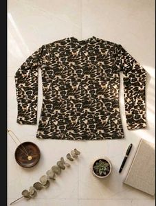 Lepoard Print Full Sleeves t Shirt