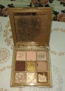 Huda Beauty Gold Obsessions Eyeshadow Palette