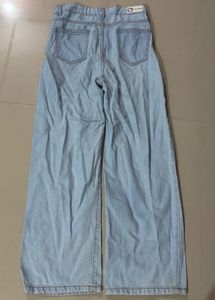 Light Wash Wide Leg Ripped Jeans