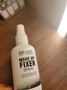 Insight Make Up Fixer Spray
