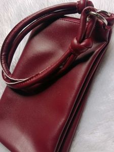 Clinique leather sling bag ♥️💕
