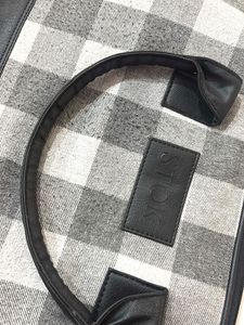 Stylish Plaid Laptop Bag