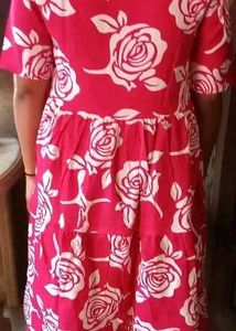 🌹 Rose Print Midi Dress