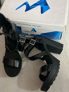 Metro Black Gladiator Sandals