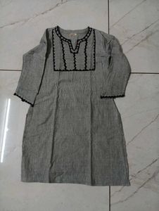 CLOTHES FOR DONATION/ RECYCLING