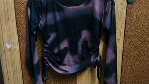 Tie-Dye Ruched Long Sleeve Top