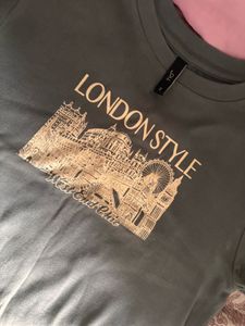 London Style Graphic T-Shirt