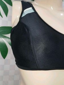 (1008)Black Sports Bra