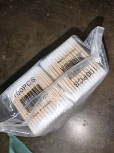 16 Packs Of (100in Each Pack) Earbuds