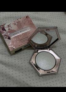 Fenty beauty Diamond Highlighter